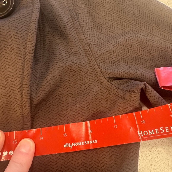 LULULEMON Brown Herringbone Double Breasted Studio Trench Coat. Size 6 - Picture 8 of 11